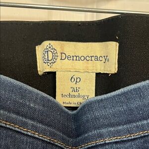 Democracy Women's “Ab” technology Jeans